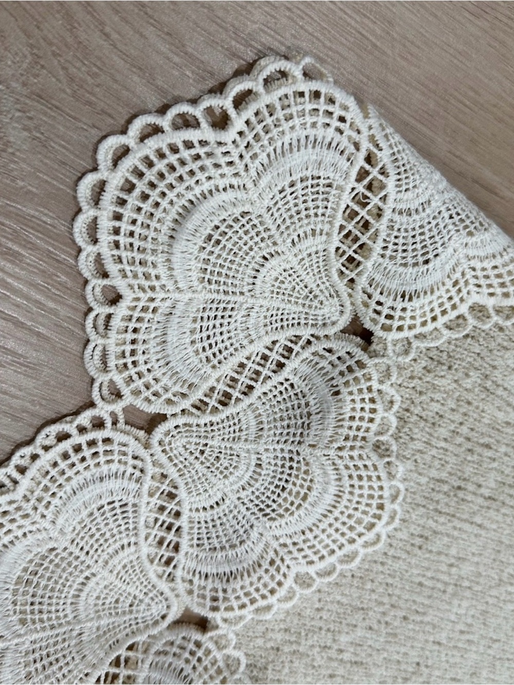 NWT Zara Sand / Cream Midi Knit Skirt with Lace Crochet Trim Size Large 8779/161 - Picture 6 of 7